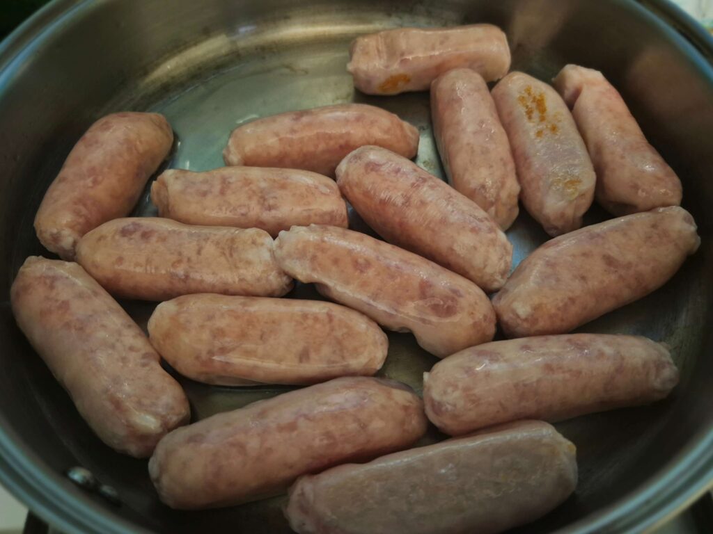 Curried sausages